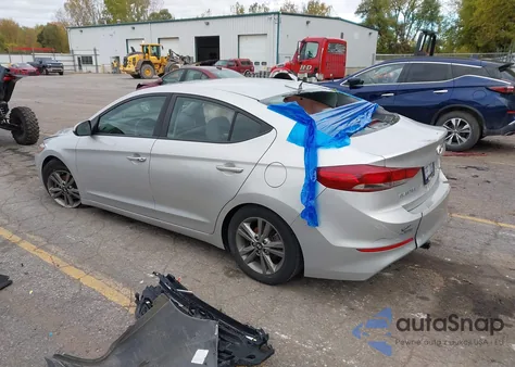 2018 Hyundai Elantra Value Edition из США, поврежденный, VIN 5NPD84LF3JH270328